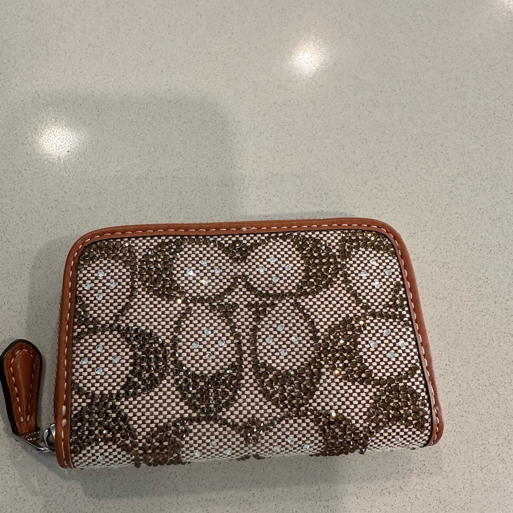 Coach Essential Small Zip Around Card Case Crystal Signature Jacquard Brown - Picture 2 of 4